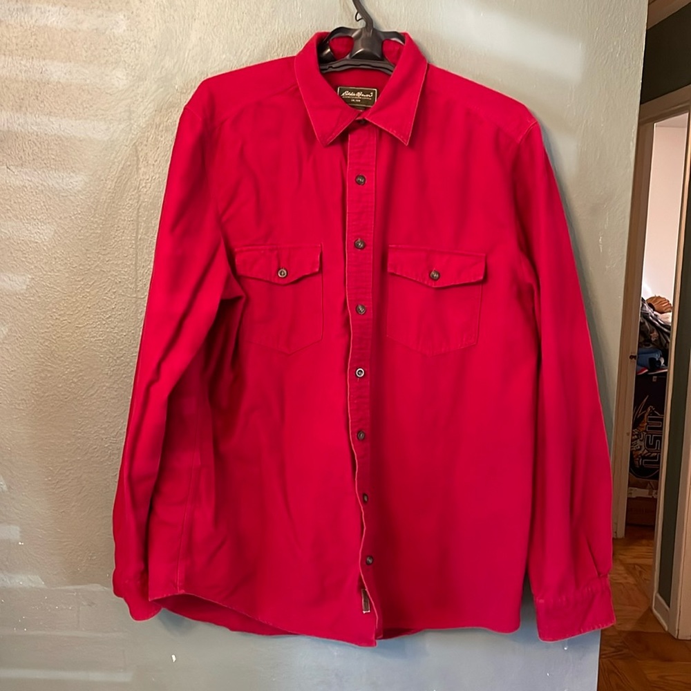 Men’s Eddie Bauer Red Flannel Long sleeve button down Size Tall Large